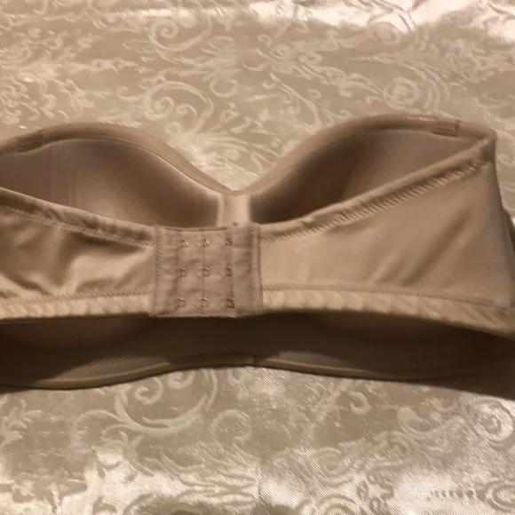 Wacoal Strapless Bra . Size34 DD - Picture 2 of 4